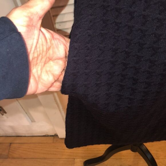 Theory 2 Pocket SOFT Dress in Midnight Blue. - Picture 5 of 11